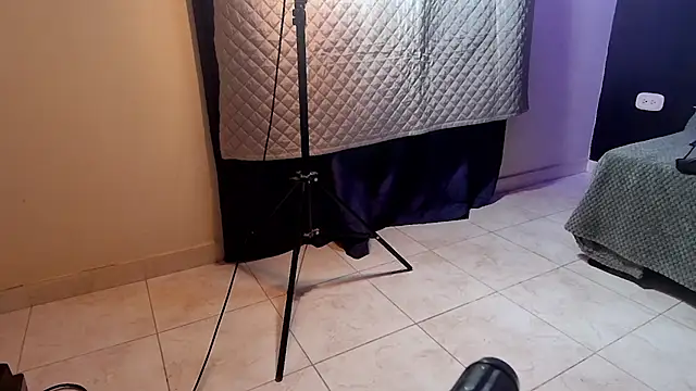 anais tgn online show from 03/20/25, 11:45