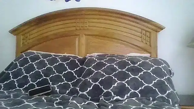 tendertormentt online show from 10/05/25, 04:20