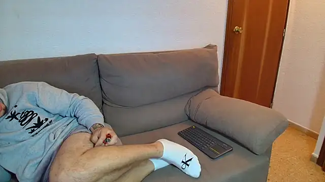 Geishastudios online show from 12/05/25, 06:23