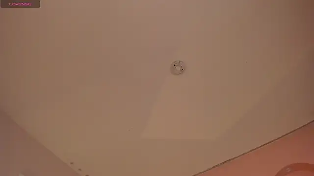 FernandaX1 online show from 10/28/25, 10:58