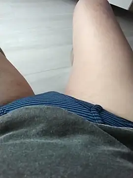 Dannydy2015 online show from 11/13/25, 01:42