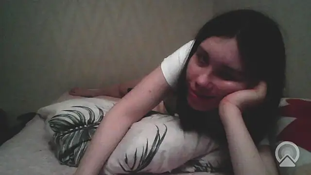 Snapshot of pink_pikachu_ chatting on 05/24/26, 04:40 pink pikachu online show from 05/24/26, 04:40