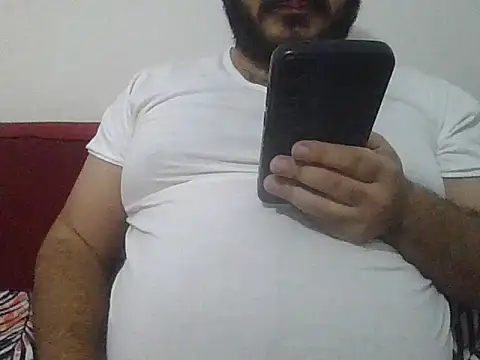 UrfavSlaveBitch online show from 11/26/25, 04:51