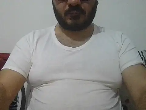 UrfavSlaveBitch online show from 02/01/26, 04:38