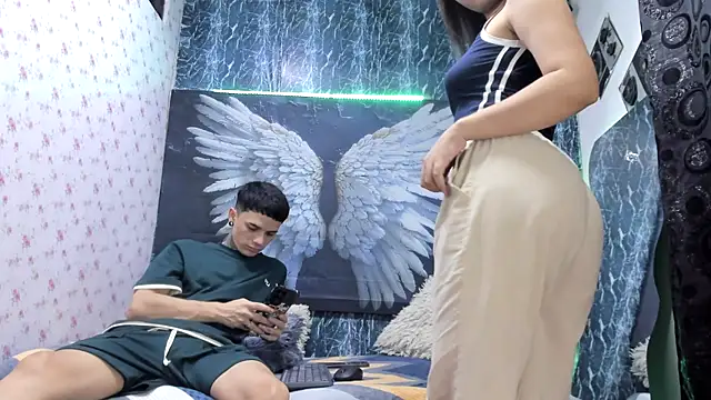 exotic hot couple online show from 03/27/26, 10:54