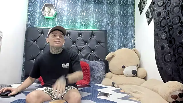 exotic hot couple online show from 11/16/25, 07:29