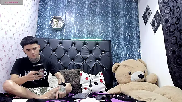 exotic hot couple online show from 02/04/26, 09:10