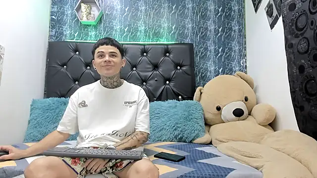 exotic hot couple online show from 12/03/25, 09:58