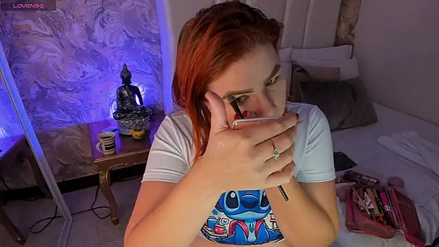Snapshot of LucyanaSilva chatting on 03/11/25, 01:01 LucyanaSilva online show from 03/11/25, 01:01