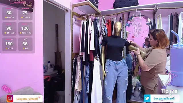 Snapshot of LucyanaSilva chatting on 02/24/26, 07:59 LucyanaSilva online show from 02/24/26, 07:59