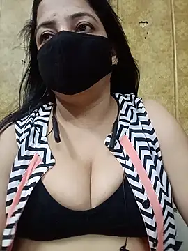 Snapshot of hornycoupleJandS chatting on 06/02/26, 07:25 hornycoupleJandS online show from 06/02/26, 07:25