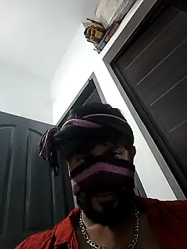 Snapshot of johnsinsexy chatting on 12/16/24, 04:38 johnsinsexy online show from 12/16/24, 04:38