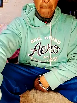 NewBe9D9 online show from 11/26/25, 09:20