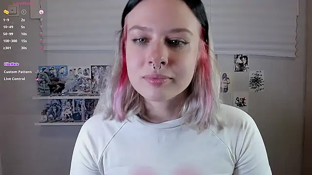 Snapshot of tender_kiitty chatting on 11/12/25, 03:49 tender kiitty online show from 11/12/25, 03:49