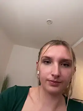 Snapshot of AnnyBelleX chatting on 04/04/26, 06:14 AnnyBelleX online show from 04/04/26, 06:14