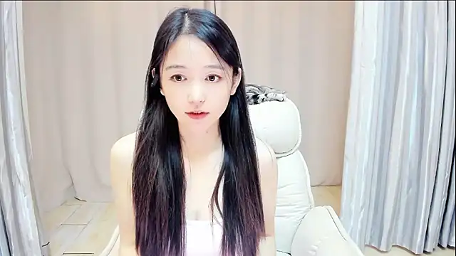 Snapshot of CN-Babycat chatting on 10/11/25, 03:18 CN-Babycat online show from 10/11/25, 03:18