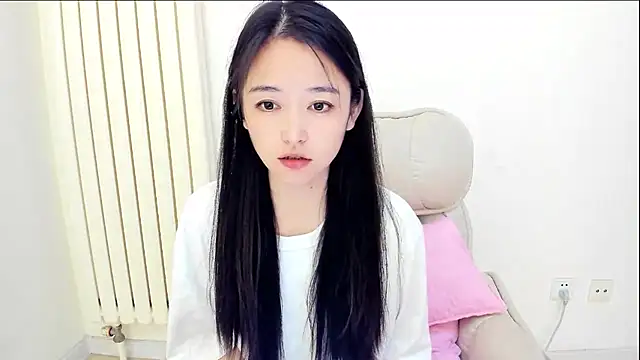 Snapshot of CN-Babycat chatting on 10/10/25, 01:28 CN-Babycat online show from 10/10/25, 01:28