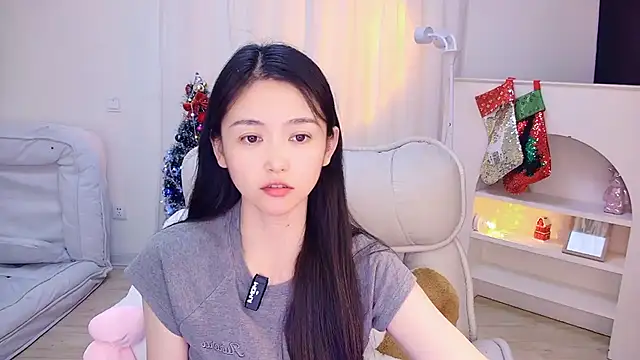 Snapshot of CN-Babycat chatting on 12/17/25, 03:39 CN-Babycat online show from 12/17/25, 03:39