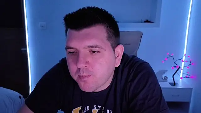 Snapshot of JasonJacks chatting on 12/01/25, 04:46 JasonJacks online show from 12/01/25, 04:46