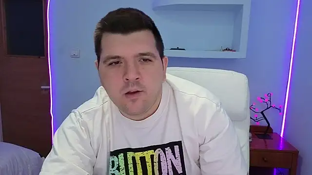 Snapshot of JasonJacks chatting on 10/02/25, 03:43 JasonJacks online show from 10/02/25, 03:43