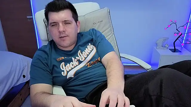 Snapshot of JasonJacks chatting on 11/10/25, 04:45 JasonJacks online show from 11/10/25, 04:45