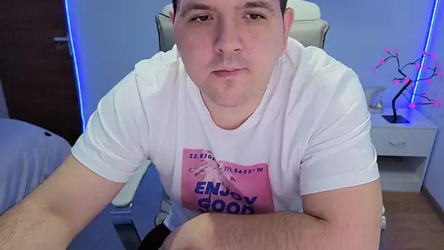 Snapshot of JasonJacks chatting on 12/03/25, 03:51 JasonJacks online show from 12/03/25, 03:51