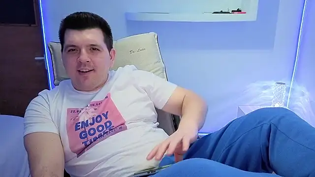 Snapshot of JasonJacks chatting on 01/10/26, 05:30 JasonJacks online show from 01/10/26, 05:30