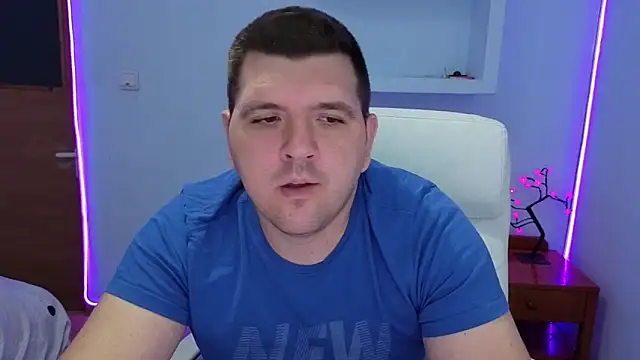 Snapshot of JasonJacks chatting on 09/24/25, 03:35 JasonJacks online show from 09/24/25, 03:35