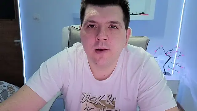 Snapshot of JasonJacks chatting on 02/13/26, 04:01 JasonJacks online show from 02/13/26, 04:01