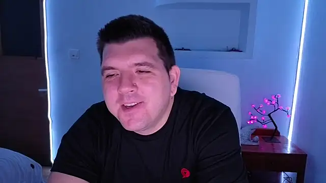 Snapshot of JasonJacks chatting on 10/04/25, 02:24 JasonJacks online show from 10/04/25, 02:24