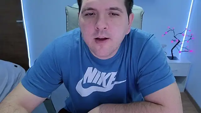 Snapshot of JasonJacks chatting on 11/11/25, 05:02 JasonJacks online show from 11/11/25, 05:02