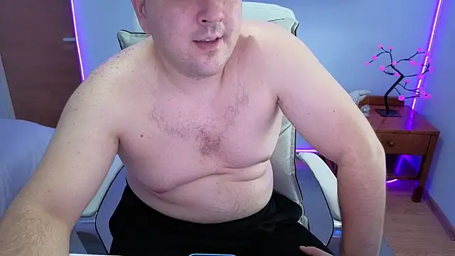 Snapshot of JasonJacks chatting on 10/19/25, 01:03 JasonJacks online show from 10/19/25, 01:03