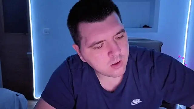 Snapshot of JasonJacks chatting on 10/24/25, 02:43 JasonJacks online show from 10/24/25, 02:43