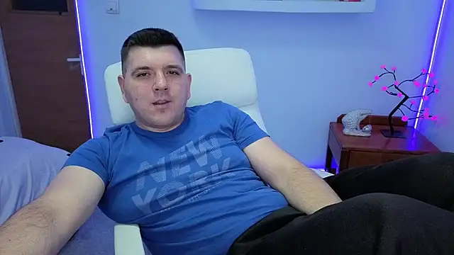 Snapshot of JasonJacks chatting on 10/10/25, 03:18 JasonJacks online show from 10/10/25, 03:18