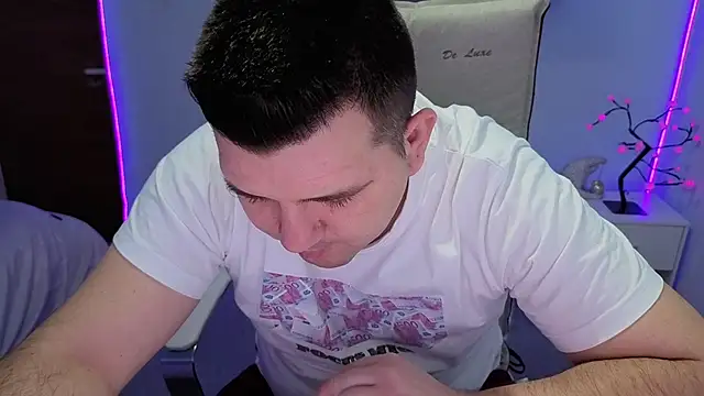 Snapshot of JasonJacks chatting on 11/23/25, 03:49 JasonJacks online show from 11/23/25, 03:49