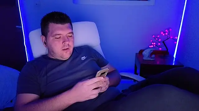 Snapshot of JasonJacks chatting on 09/27/25, 02:28 JasonJacks online show from 09/27/25, 02:28