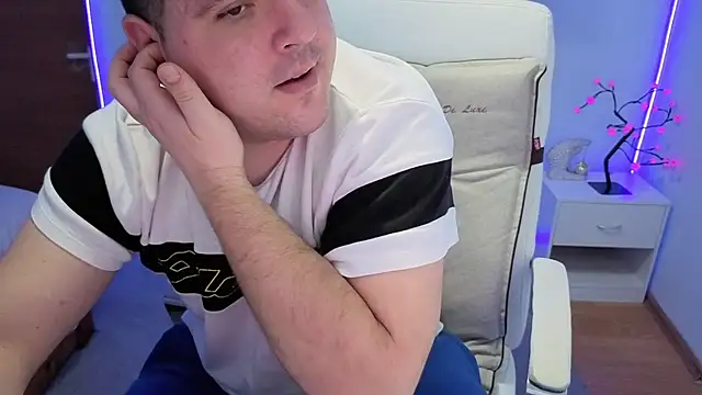 Snapshot of JasonJacks chatting on 11/27/25, 03:56 JasonJacks online show from 11/27/25, 03:56