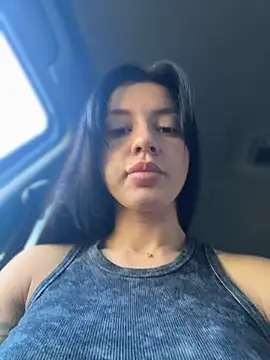 JulliaVegas online show from 06/10/26, 02:46