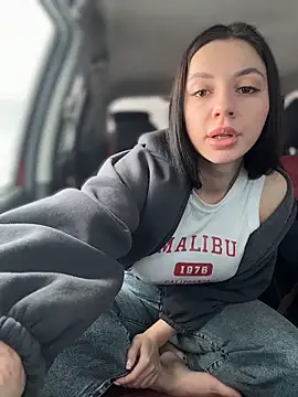 JulliaVegas online show from 03/03/26, 02:07