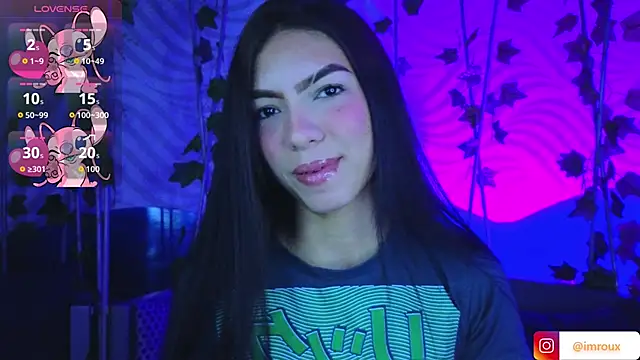 Snapshot of antonellaroux chatting on 09/19/25, 11:36 antonellaroux online show from 09/19/25, 11:36