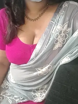 Snapshot of Tamilsathya2024 chatting on 09/27/25, 03:23 Tamilsathya2024 online show from 09/27/25, 03:23