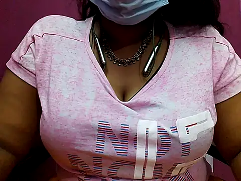 Snapshot of Tamilsathya2024 chatting on 02/12/25, 04:33 Tamilsathya2024 online show from 02/12/25, 04:33