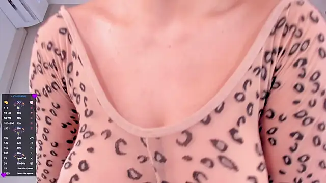 CharlotteDupontt online show from 04/12/26, 01:03