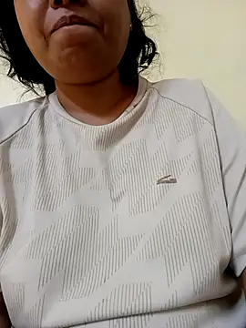 sunita-doll online show from 04/24/26, 03:41