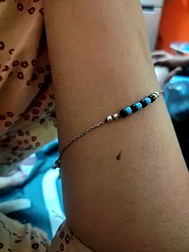 sunita-doll online show from 03/05/25, 05:08