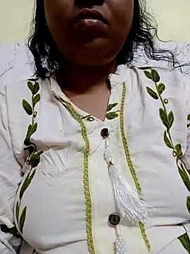 sunita-doll online show from 05/24/26, 10:59