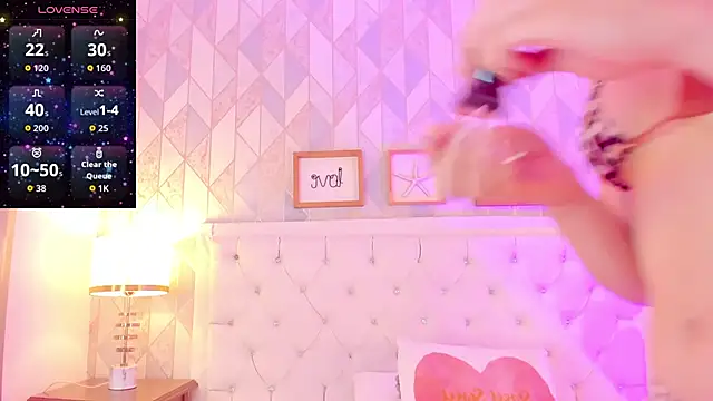 Snapshot of rebeca_watsson chatting on 02/13/26, 11:54 rebeca watsson online show from 02/13/26, 11:54