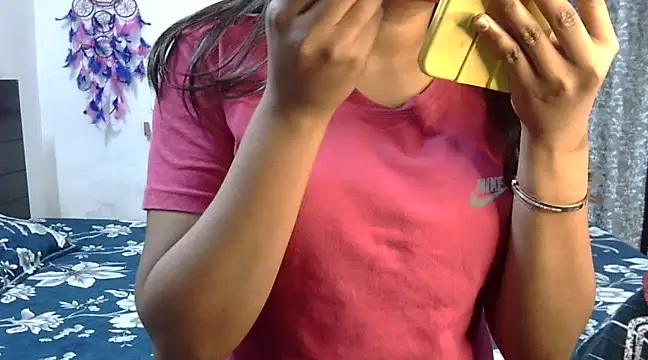 hot  surbhi online show from 03/09/25, 12:20