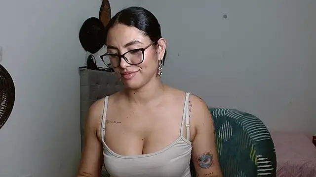 Sexy Lia  online show from 03/17/26, 02:58
