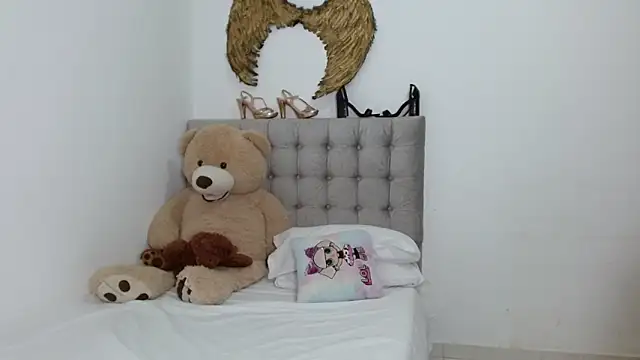 Sexy Lia  online show from 09/19/25, 01:31